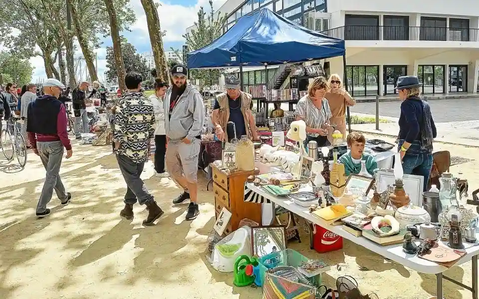 Brocantes et marchés vintage en Bretagne puces de lorient