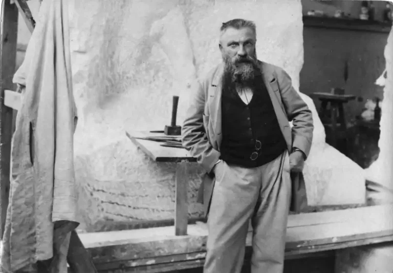 Rodin dans son atelier