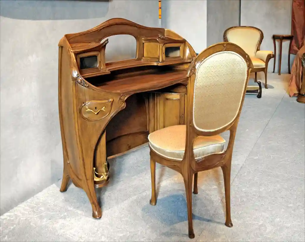design du XXeme bureau Hector Guimard