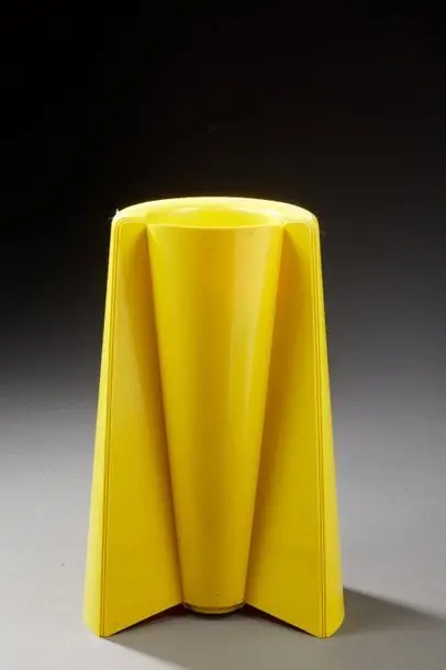enzo mari vase pogo