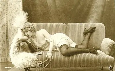 carte postale erotique brocante