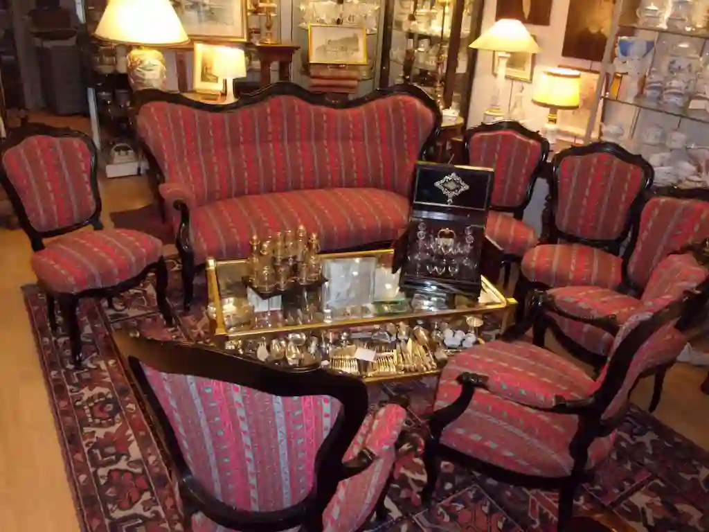 mobilier style Napoleon III