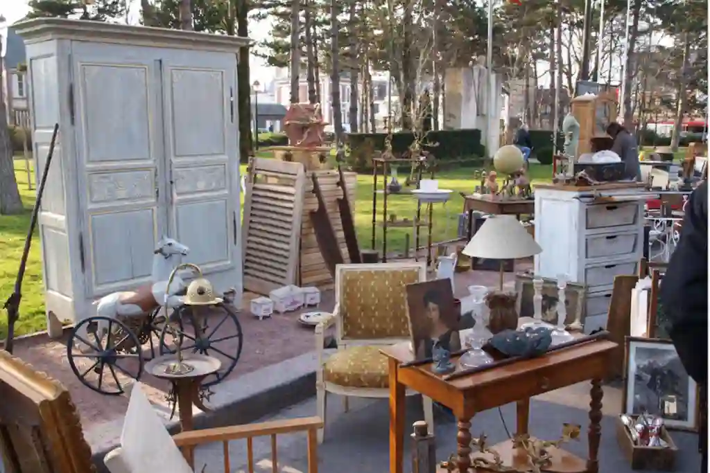 la brocante chez Les jardins de Kervilier